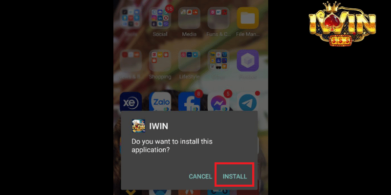 Tải về và cài đặt App iWin vào trong điện thoại để chơi